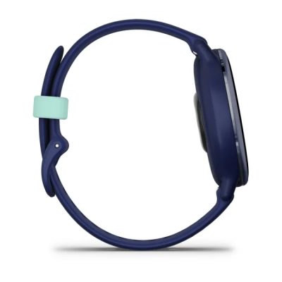 montre garmin vívoactive® 5 Boitier bleu marine avec lunette en aluminium Metallic Blue Gold et bracelet silicone bleu marine