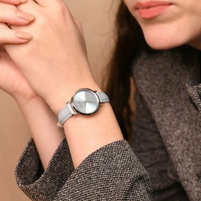 montre pierre lannier femme chouquette acier et cadran bleu bracelet cuir bleu ciel
