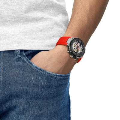 montre tissot T-Race MotoGP 2026 édition limitée 2026 pieces chronographe automatique valjoux 45 mm