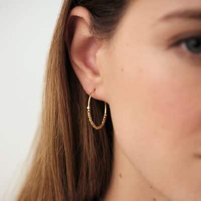 boucles d'oreilles agatha creobill laiton doré créoles avec petites billes dorées