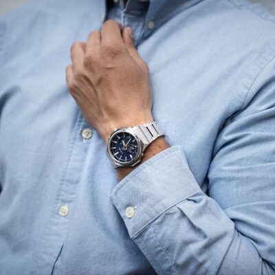 montre casio g shock pro G steel GST B1000 serie acier et bleu blueetooth etanche 20 bar