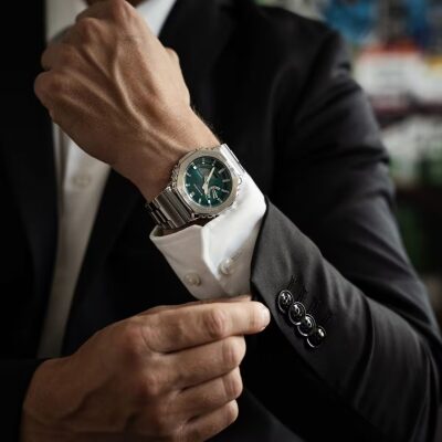 montre casio g shock GM 2100 serie acier et vert foncé étanche 20 bar bracelet acier