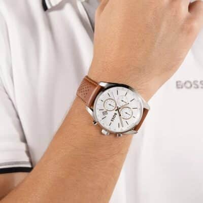 montre-boss-collection-grand-prix-44-acier et cuir-marron portée homme poignet